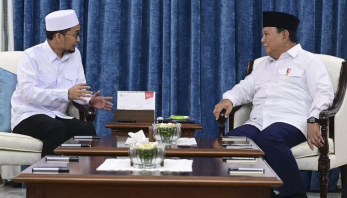 Ustaz Adi Hidayat Bertemu Presiden Prabowo, Berikan Tausiah di Istana