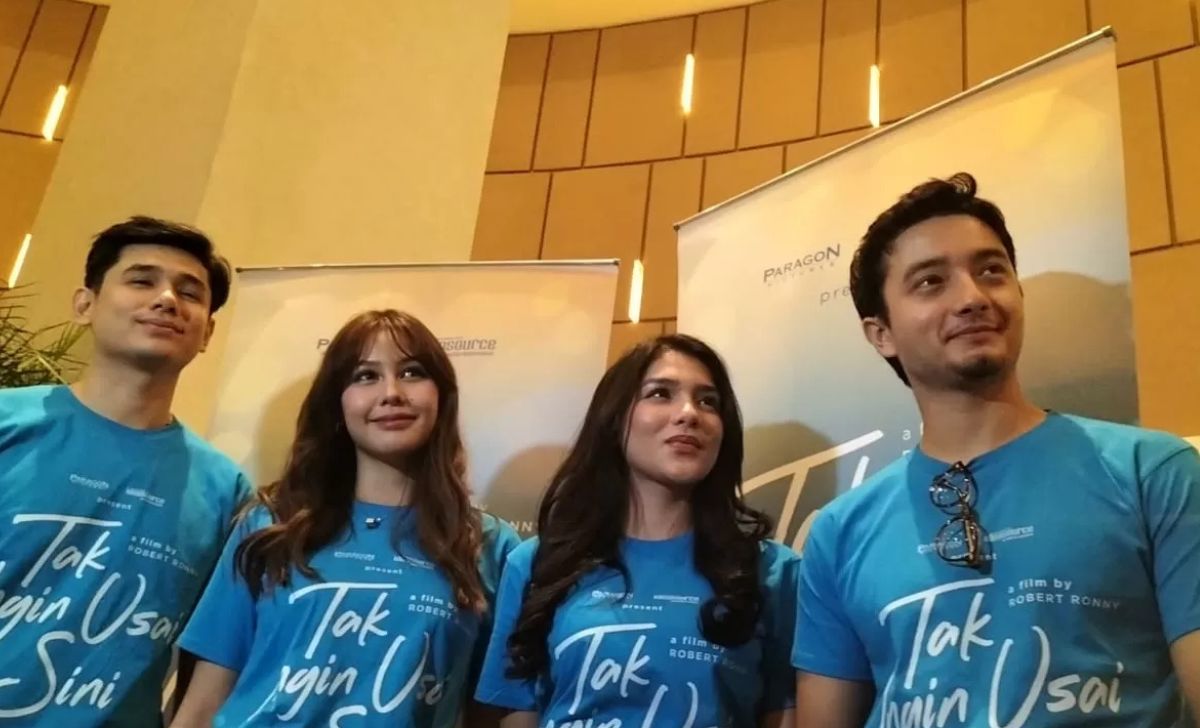 Davina Karamoy Tantang Diri dengan Peran Baru dalam Film Tak Ingin Usai di Sini