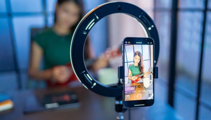 10 Ide Konten Reels Facebook 2025 yang Bakal Bikin Kamu Langsung FYP!