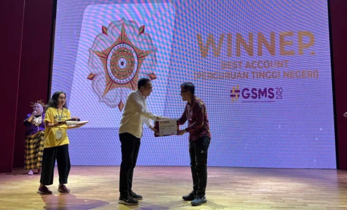 UGM Raih Dua Penghargaan Bergengsi di Ajang Government Social Media Award 2025