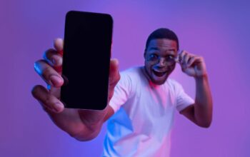 Begini Cara Mengatasi HP Restart Mati Hidup Sendiri