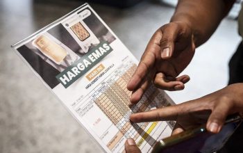 Harga Emas Antam Turun