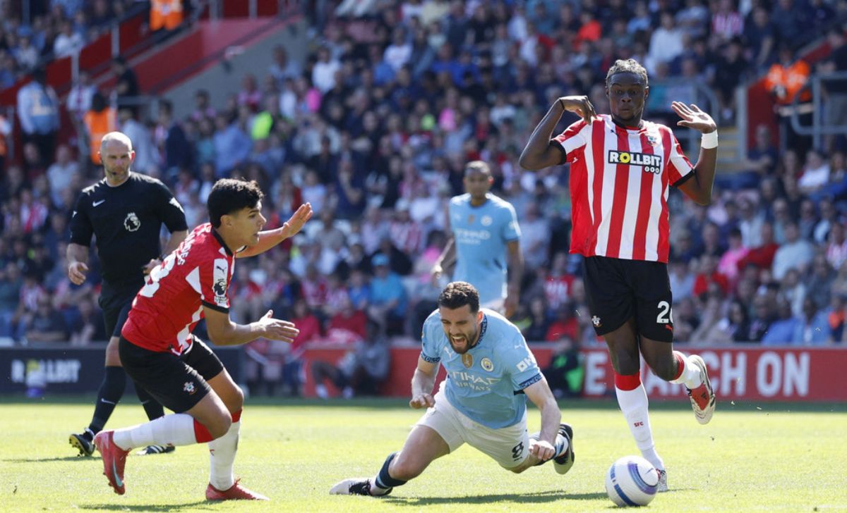 Manchester City Gagal Tembus Pertahanan Southampton, Laga Berakhir Tanpa Gol