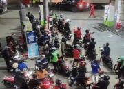 Kelangkaan BBM Landa Balikpapan, Antrean Mengular