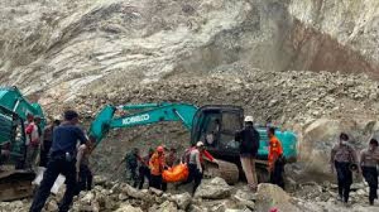 Longsor Tambang Gunung Kuda Cirebon, 8 Orang Tewas