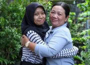 Kisah Inspiratif Teluning dan Artita: Dari Cireng ke Kampus Impian