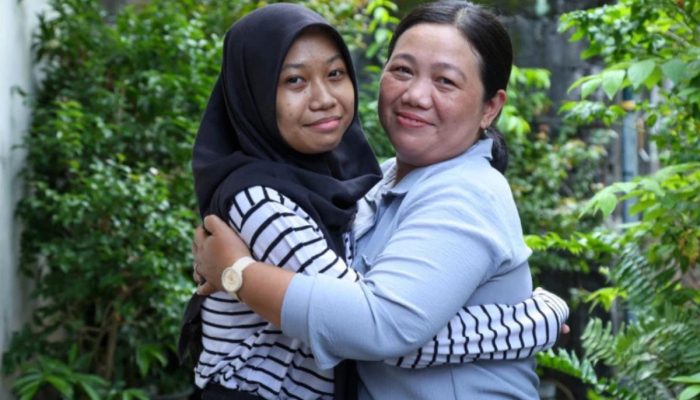 Kisah Inspiratif Teluning dan Artita: Dari Cireng ke Kampus Impian