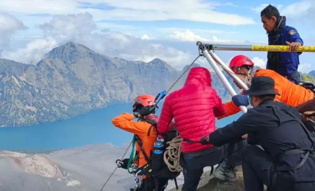 Pendaki Asal Brasil Jatuh ke Jurang di Gunung Rinjani, Evakuasi Terkendala Cuaca Ekstrem