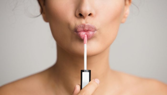 Penyebab Tumbuh Jamur di Bibir, Kenali Risiko dan Cara Mengobatinya!