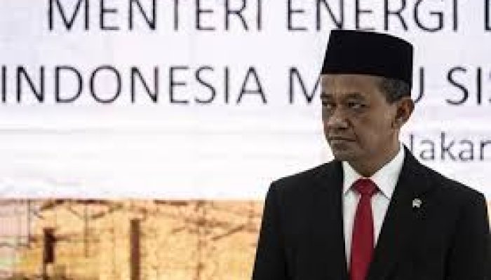 Menteri ESDM Bahlil Sindir Isu Minimnya Lapangan Kerja: “Jangan Kufur Nikmat”