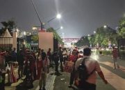 Suporter Indonesia Takbiran Massal di GBK Saat Laga Lawan China