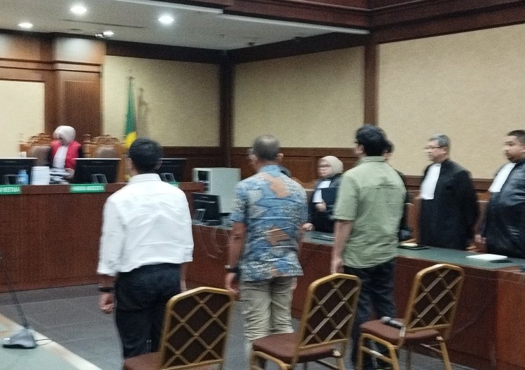 Vonis Tiga Terdakwa Korupsi APD Kemenkes Lebih Ringan dari Tuntutan Jaksa