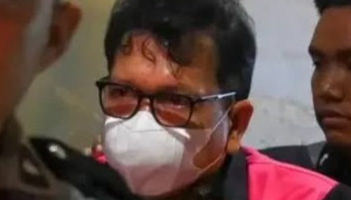 Mantan Pejabat MA, Zarof Ricar, Divonis 16 Tahun Penjara atas Kasus Suap dan Gratifikasi