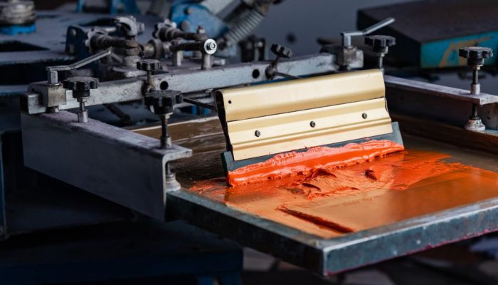 Jasa Sablon Kaos Berkualitas: Pilihan Tepat untuk Branding, Komunitas, dan Bisnis Anda