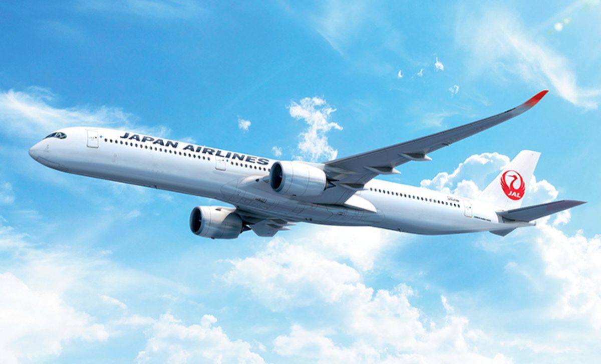 Pesawat Japan Airlines Alami Penurunan Mendadak di Udara, 191 Penumpang Selamat