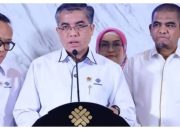 Lebih dari 1 Juta Sarjana Menganggur, Menaker Soroti Tantangan Ketenagakerjaan 2025