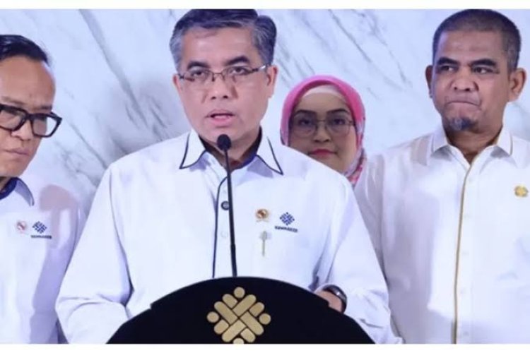 Lebih dari 1 Juta Sarjana Menganggur, Menaker Soroti Tantangan Ketenagakerjaan 2025