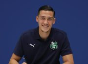 Jay Idzes Resmi Berseragam Sassuolo, Pilih Nomor Punggung 21