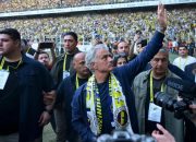 Jose Mourinho Dipecat Fenerbahce Usai Gagal di Liga Champions dan Dihantam Kontroversi