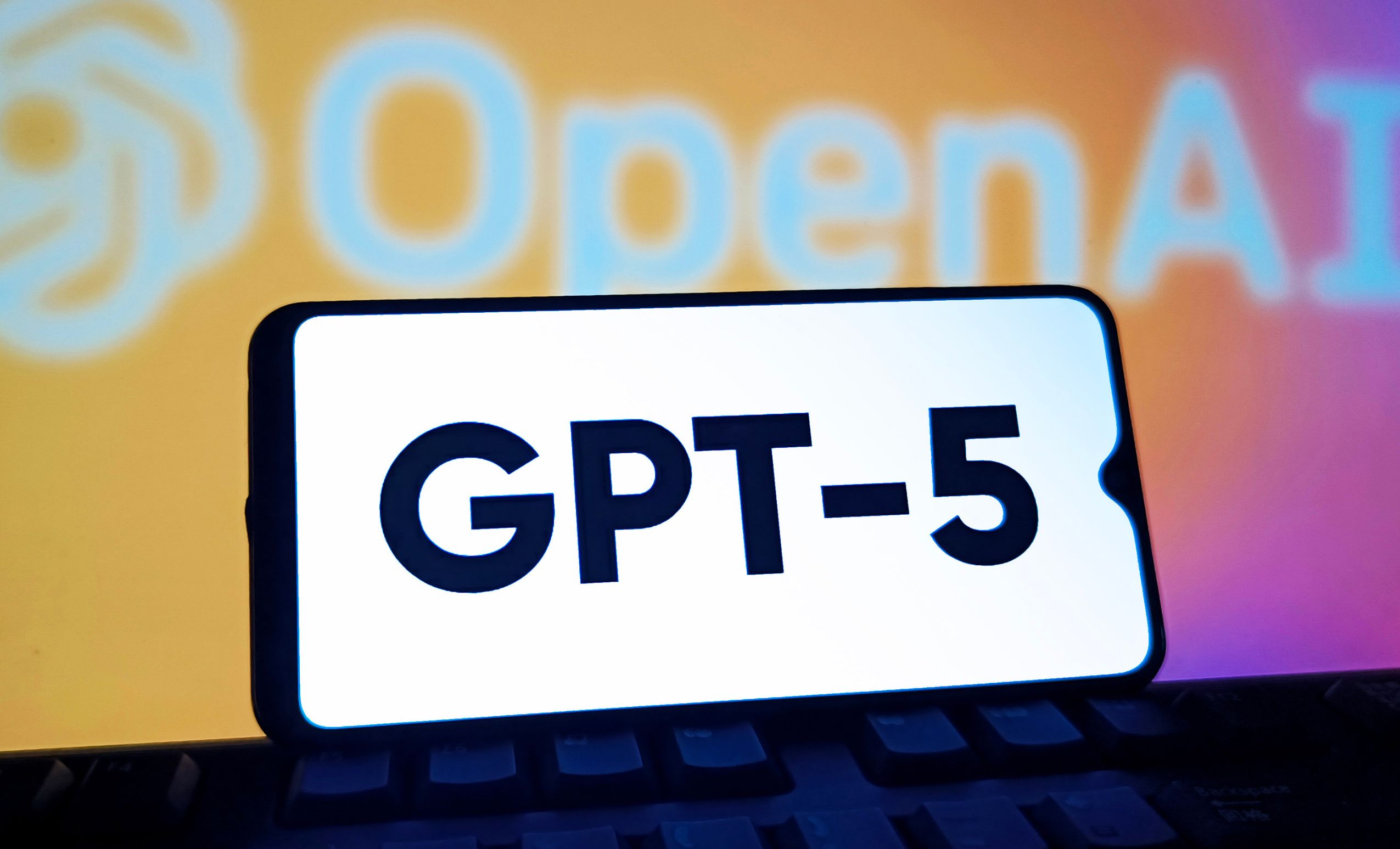 OpenAI Luncurkan GPT-5, Model AI Terpadu dengan Kemampuan Penalaran dan Kecepatan Respons Tinggi