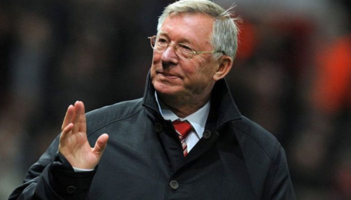 Sir Alex Ferguson Ungkap Penyesalan Tak Pernah Satukan Denis Law dan Ruud van Nistelrooy di MU