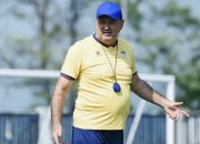 Bojan Hodak Pasang Badan Bela Thom Haye dari Kritik Pedas