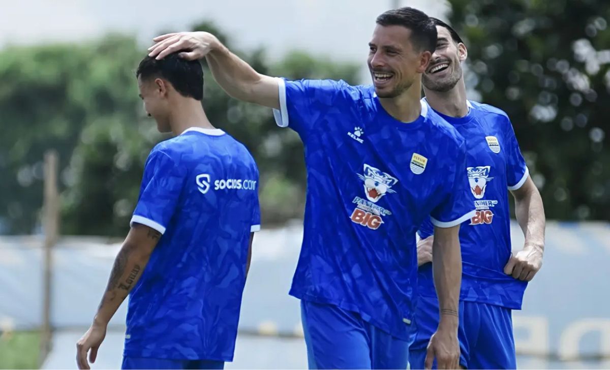 Persib vs Persebaya Duel Bintang Kontra Pemain Muda di GBLA