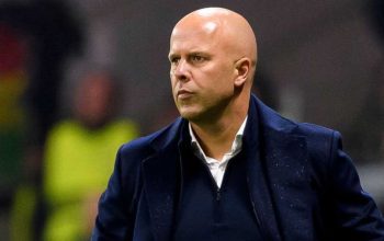 Arne Slot Bela Mohamed Salah di Tengah Performa Menurun, Singgung Kepergian Alexander-Arnold