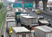 Kemnaker Wajibkan Dua Sopir untuk Trayek Jarak Jauh, Jam Kerja Maksimal 8 Jam per Hari