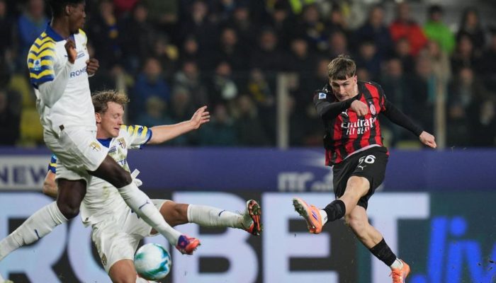 Allegri Akui AC Milan Buang Dua Poin Usai Disamakan Parma 2-2