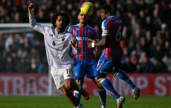 025932200_1764521214-zirkzee