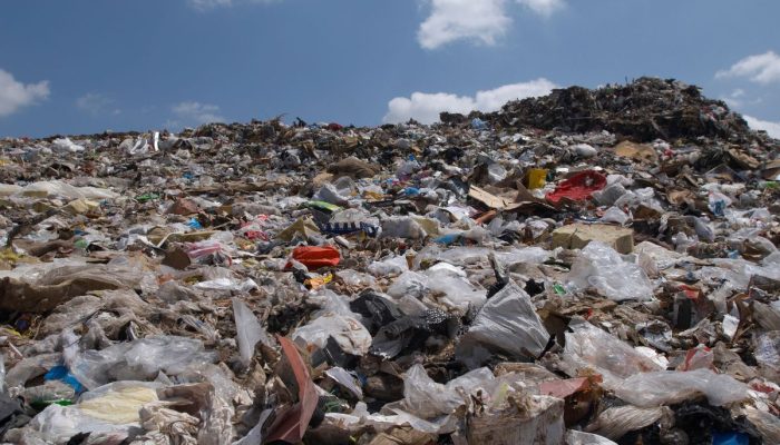 Ancaman Pencemaran Lingkungan dan Langkah Nyata Penyelesaiannya