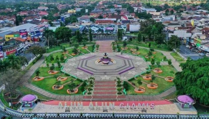 Bencana Sumatera Harus Jadi Pelajaran, DLH Ciamin Ajak Warga Jaga Lingkungan