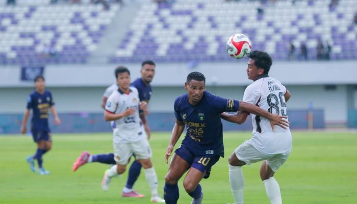 Debut Marcos Reina Berakhir Pahit, Persik Kediri Dibantai Persita 0-3