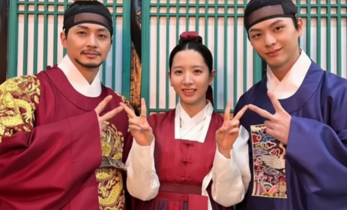 The Haunted Palace (TV Series 2025) (1)